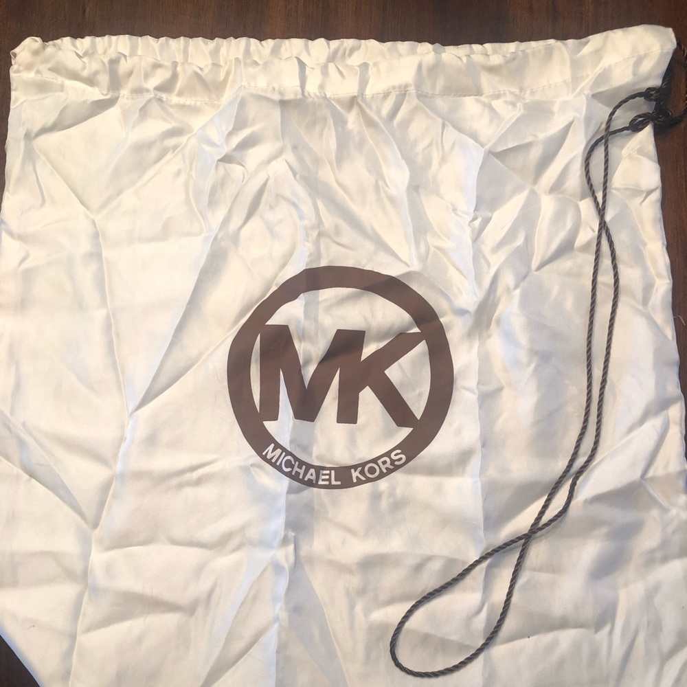 Michael Kors Drawstring Dust Cover Bag Protect Purse  Handbag (Great condition)